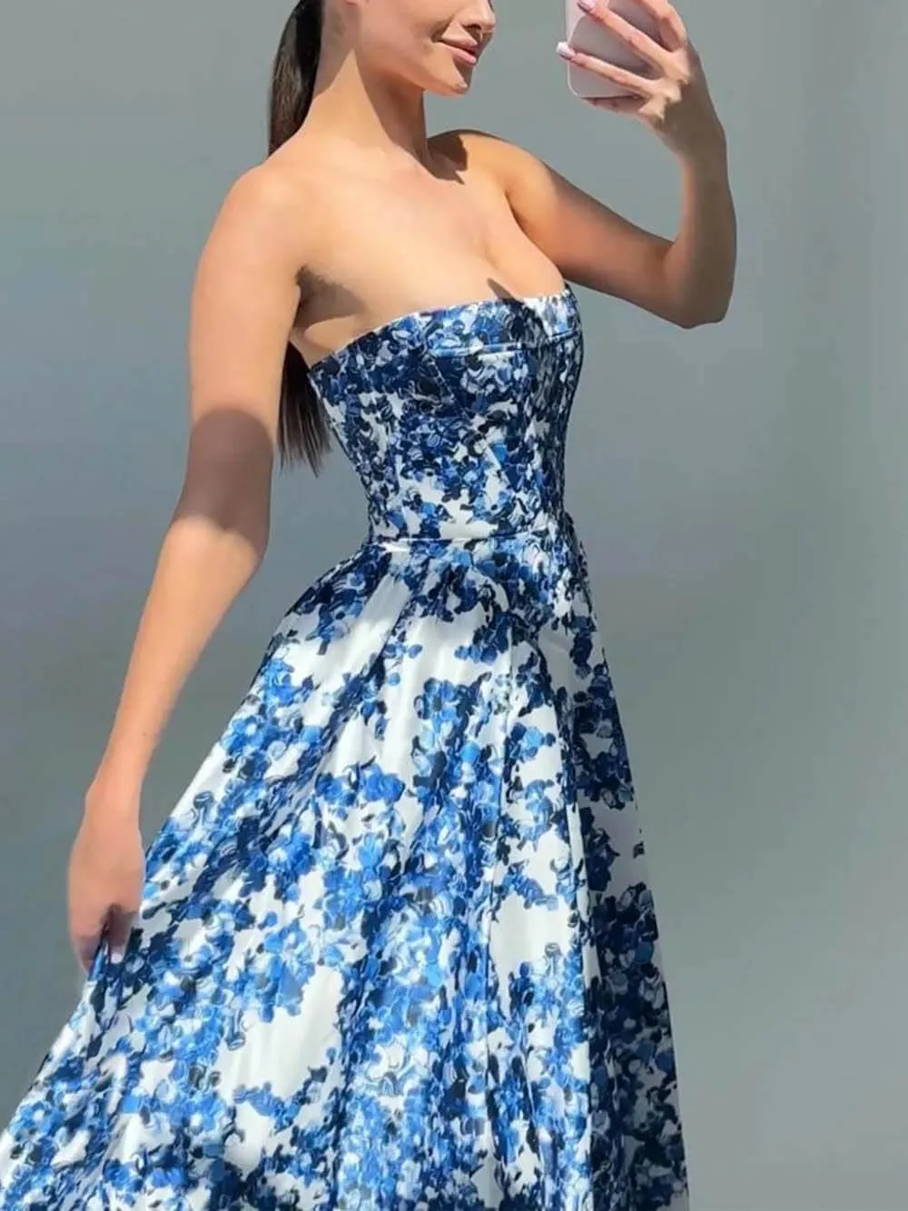 Dress for Women – Maxi Length – Strapless – Fitted Bodice – Flared Skirt