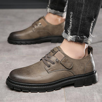 Men's Shoes - Leather - Comfortable Sole - Lacing with Metal Eyelets - Round Toe
