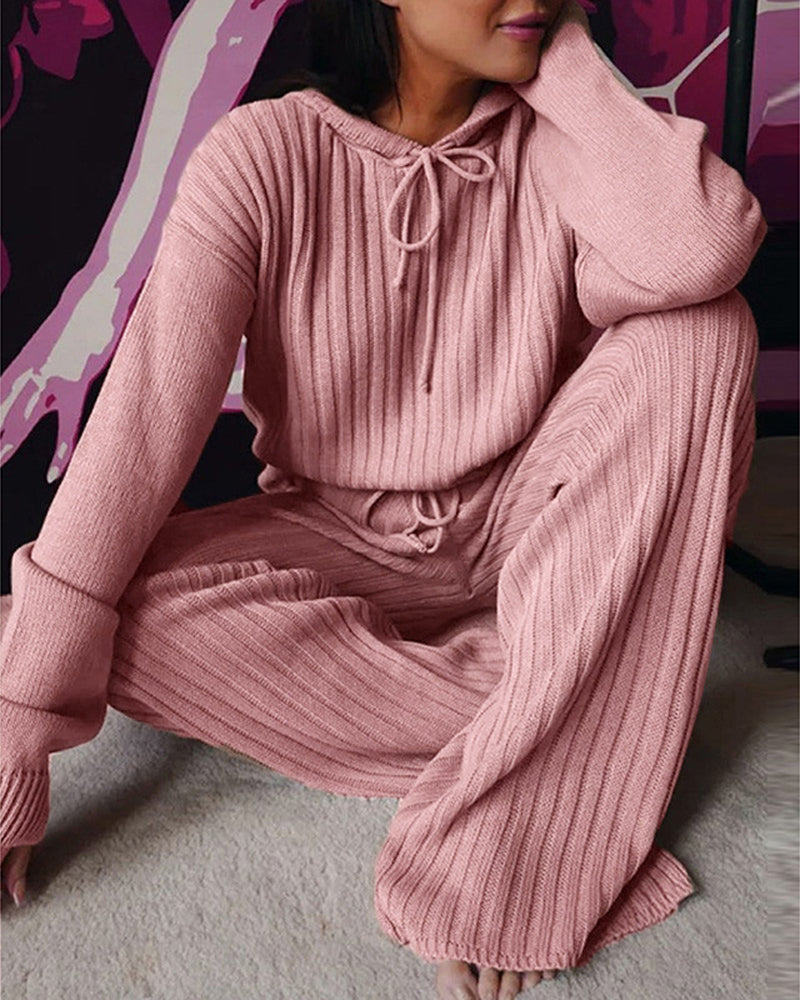 Women's Knitted Lounge Set - Ribbed Knit - Long-Sleeved Sweater and Wide Pants - Comfortable Fit