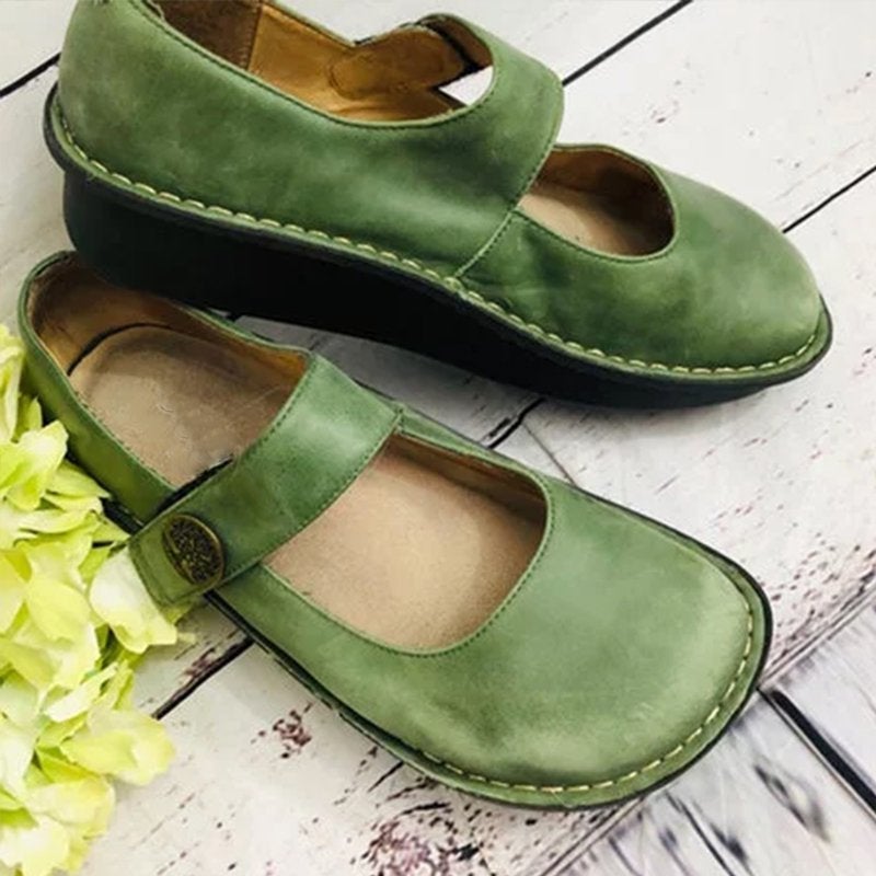 Women's Mary Jane Shoes – Round Toe – Adjustable Strap – Supportive Sole – Padded Interior