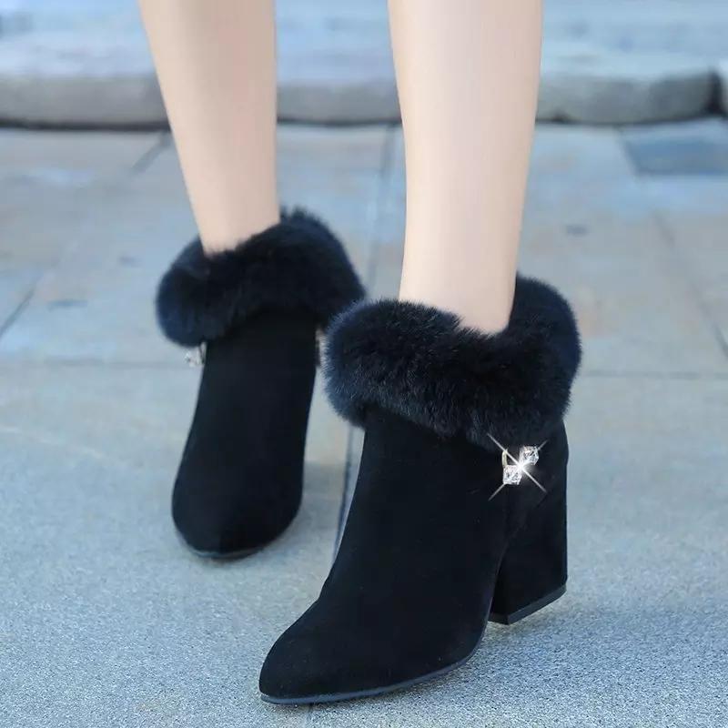 Eva - Stylish Boots