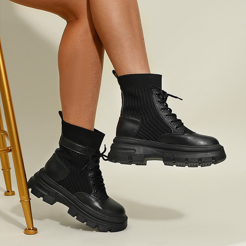 Esther - Stylish leather boots with laces