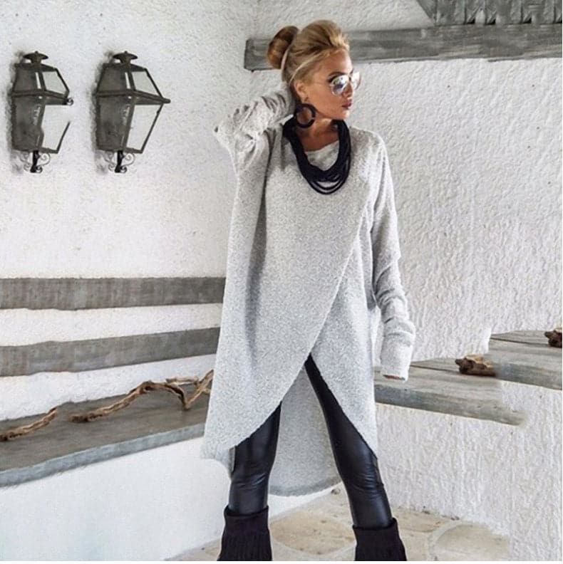 Women's Knitted Sweater – Asymmetric Design – Long-Sleeved – Oversized Fit – Soft and Warm
