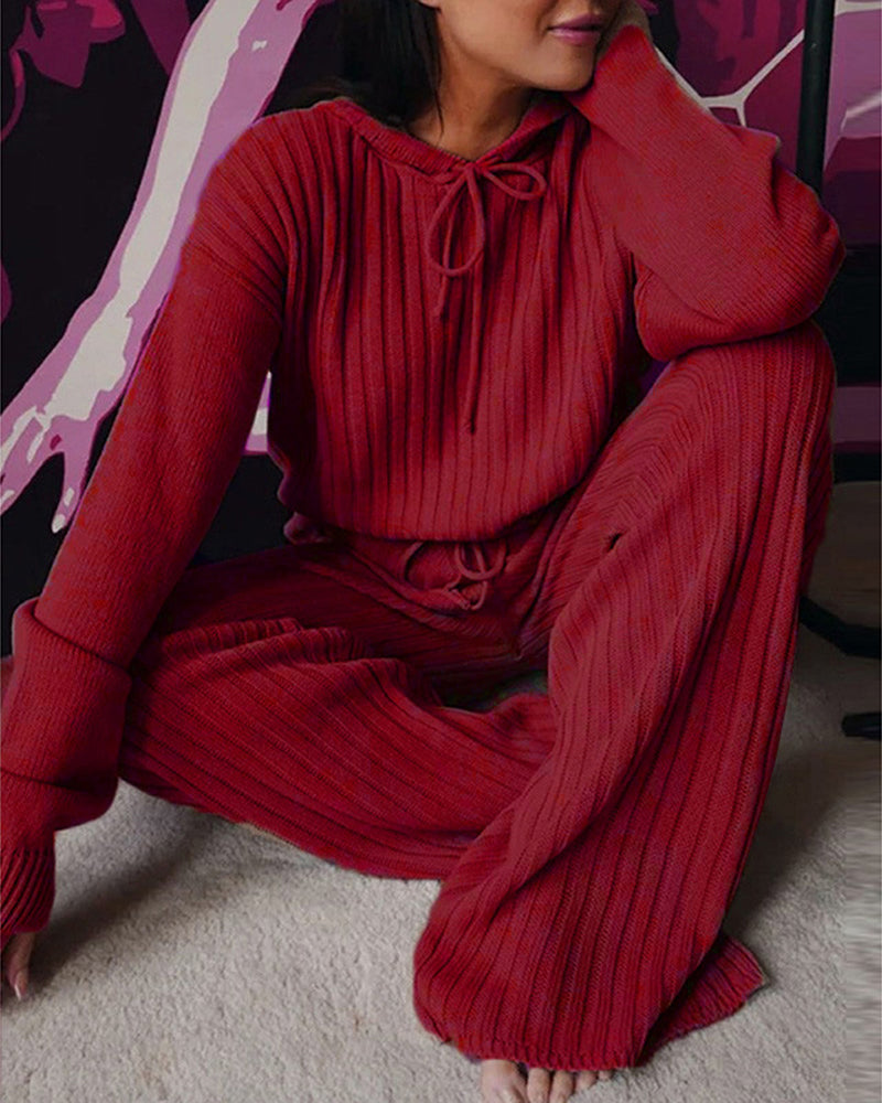 Women's Knitted Lounge Set - Ribbed Knit - Long-Sleeved Sweater and Wide Pants - Comfortable Fit