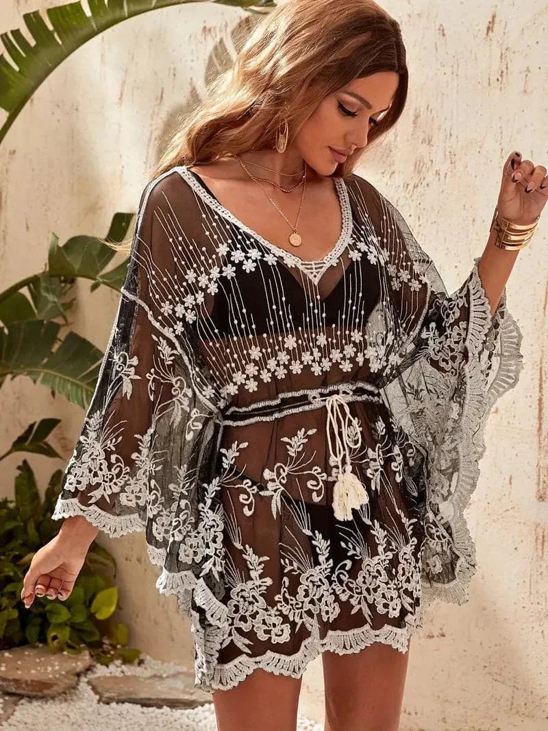 Dame Strandtunika - Blonder med Broderi - Lett og Luftig - Vide Ermer