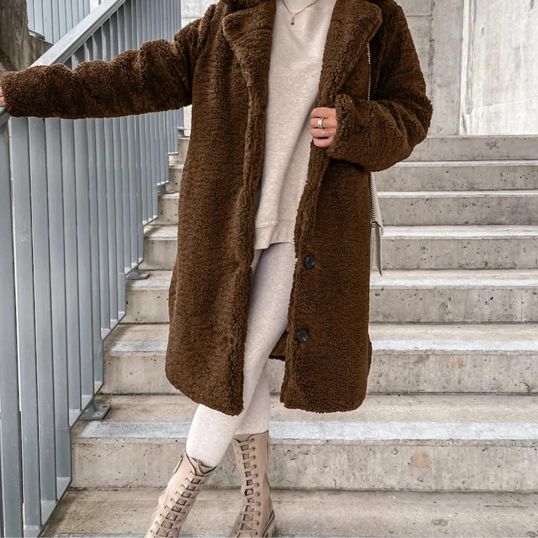 Dame Teddy Kåpe - Myk og Varm - Oversized Passform - Knappelukking - Notch Krage