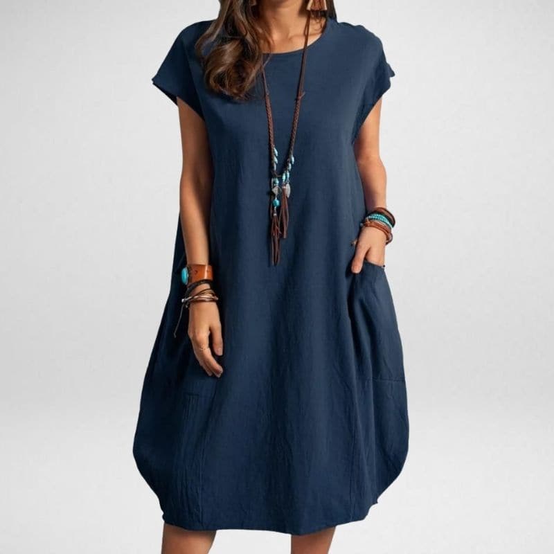 Women's Maxi Dress - Loose Fit - Round Neck - Knee-Length with Short Sleeves and Pockets