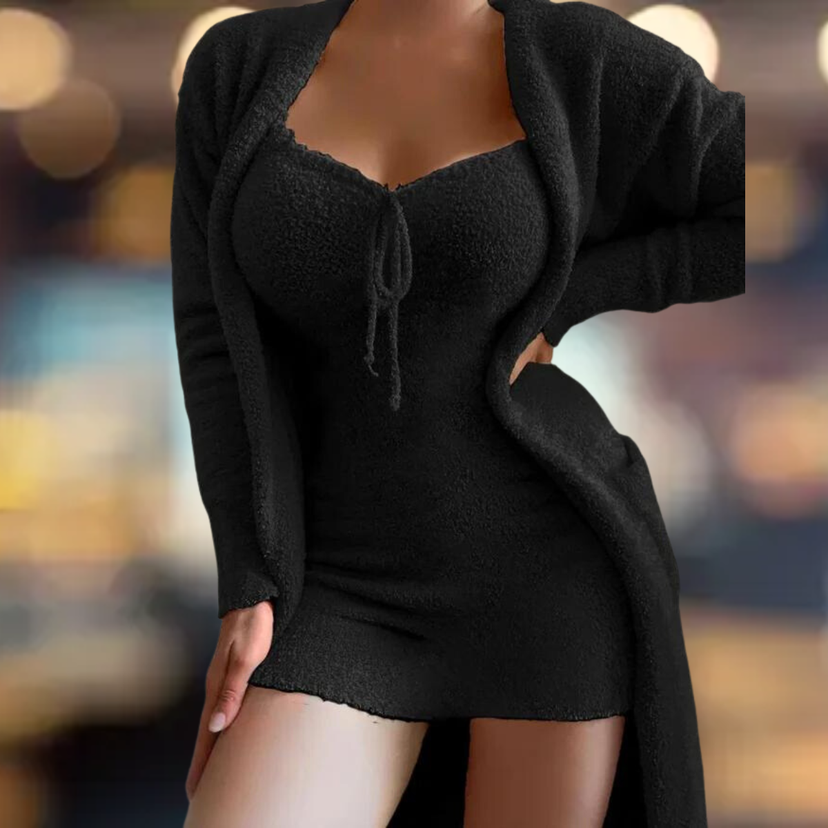 Dame Bodycon Kjole - Teksturert Mykt Stoff - Sweetheart Hals - Mini Lengde med Cardigan