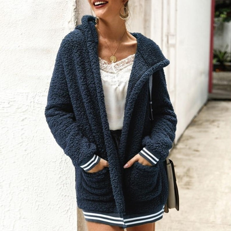 Women's Hoodie - Soft Sherpa Fleece - Relaxed Fit - Warm Pockets