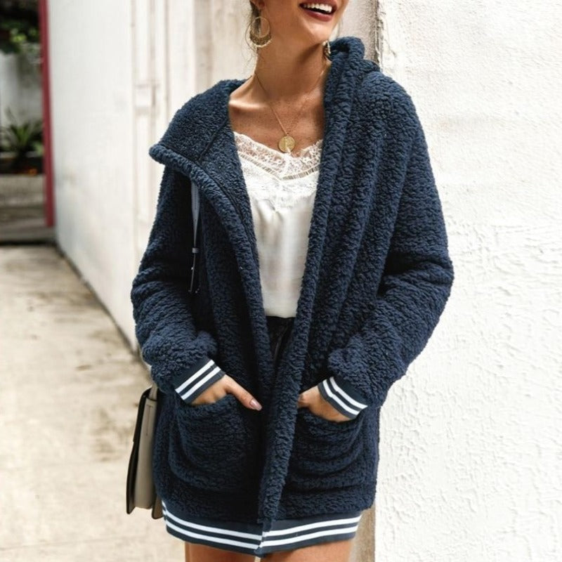 Women's Hoodie - Soft Sherpa Fleece - Relaxed Fit - Warm Pockets