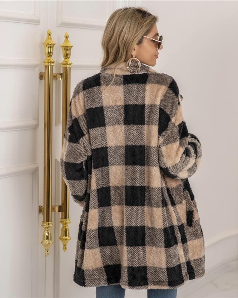 Dame Rutete Kåpe - Myk og Varm - Oversized Passform - Knappelukking