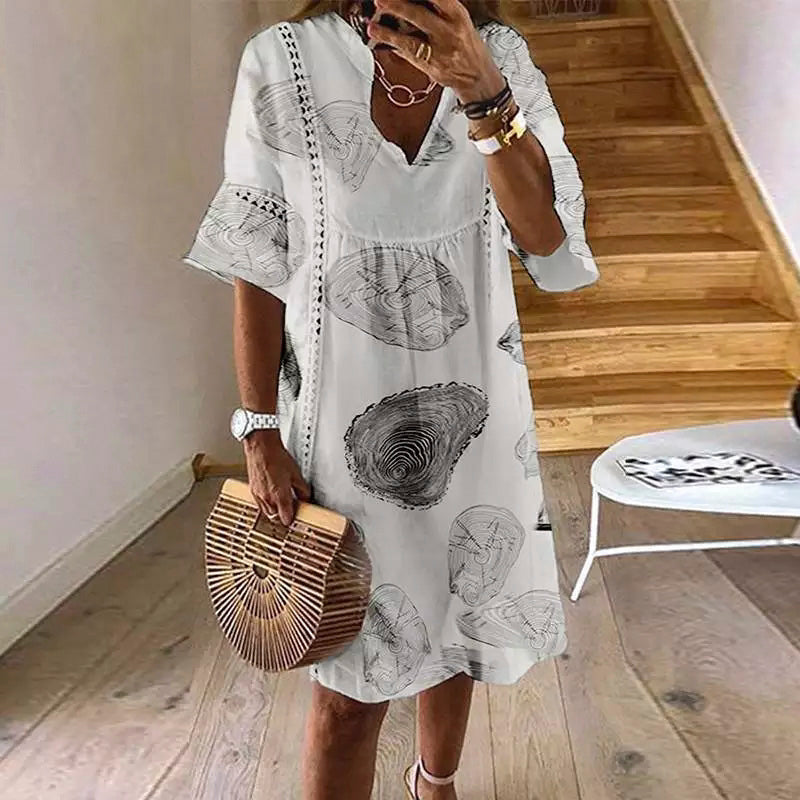 Evelyne - Cozy women's dress with elegant pattern