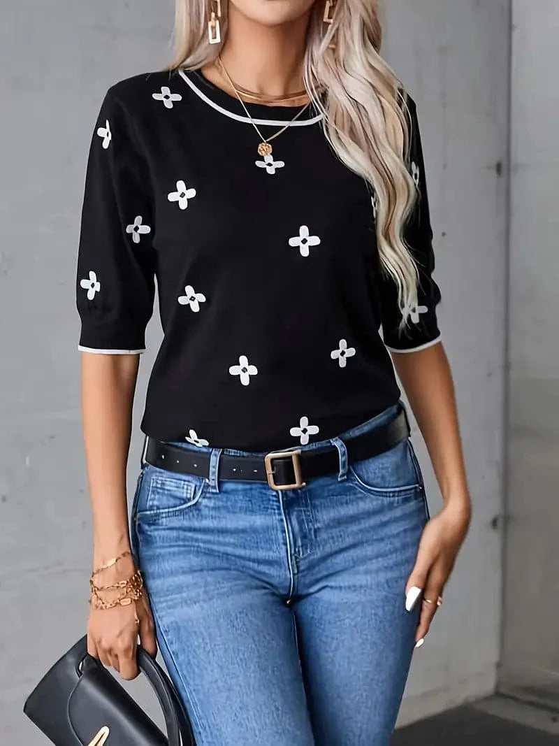 Women's Knitted Sweater - Short-Sleeved - Ribbed Neck & Cuffs - Decorative Applications