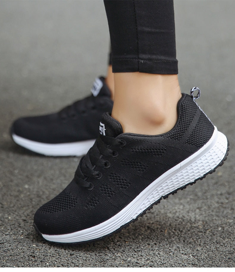 Women's Sneakers – Breathable Mesh – Low Model – Light and Supportive Fit – Lacing