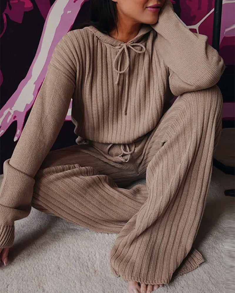 Women's Knitted Lounge Set - Ribbed Knit - Long-Sleeved Sweater and Wide Pants - Comfortable Fit