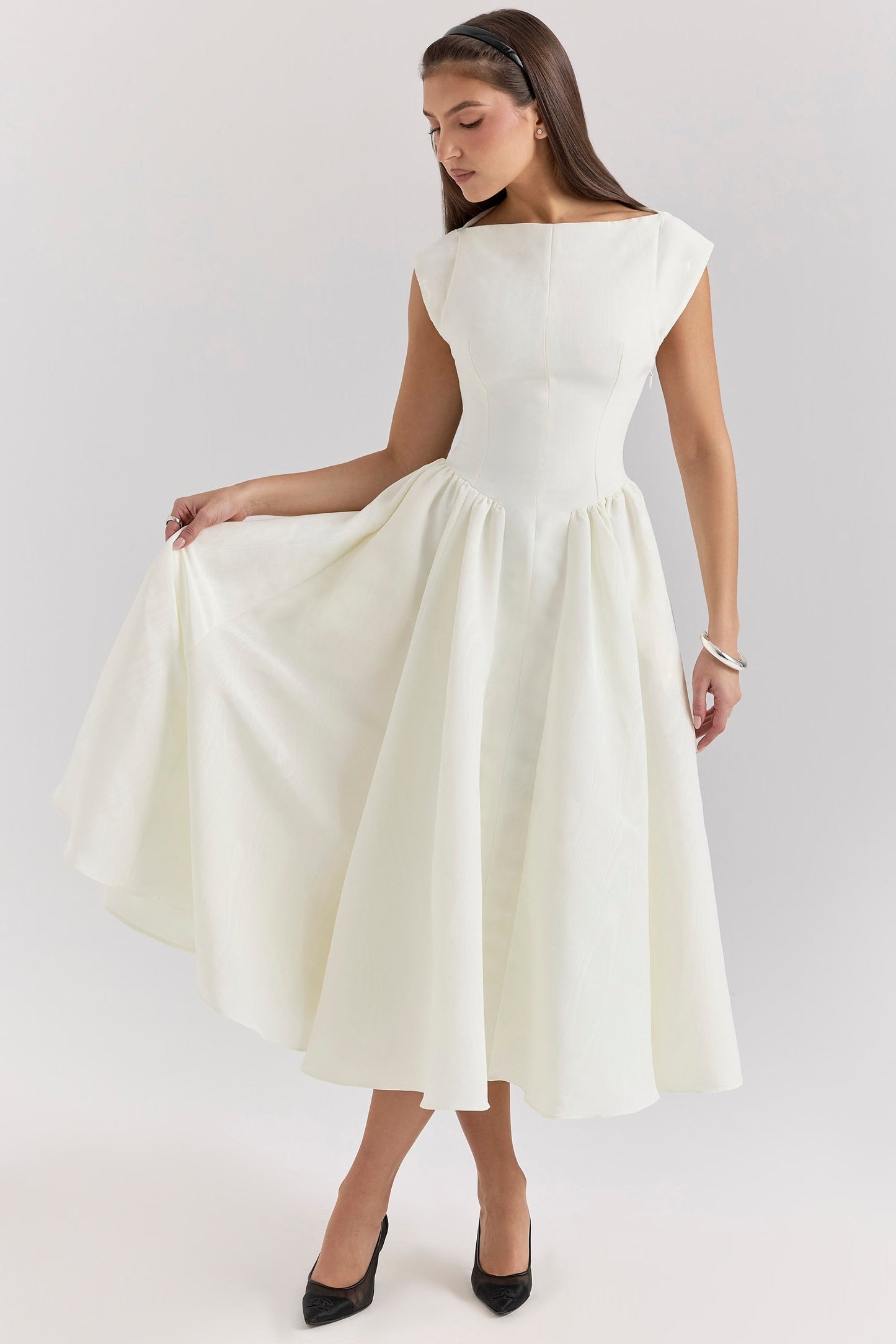 Dress for Women – Satin-like Fabric – Sleeveless – A-line Fit – Midi Length