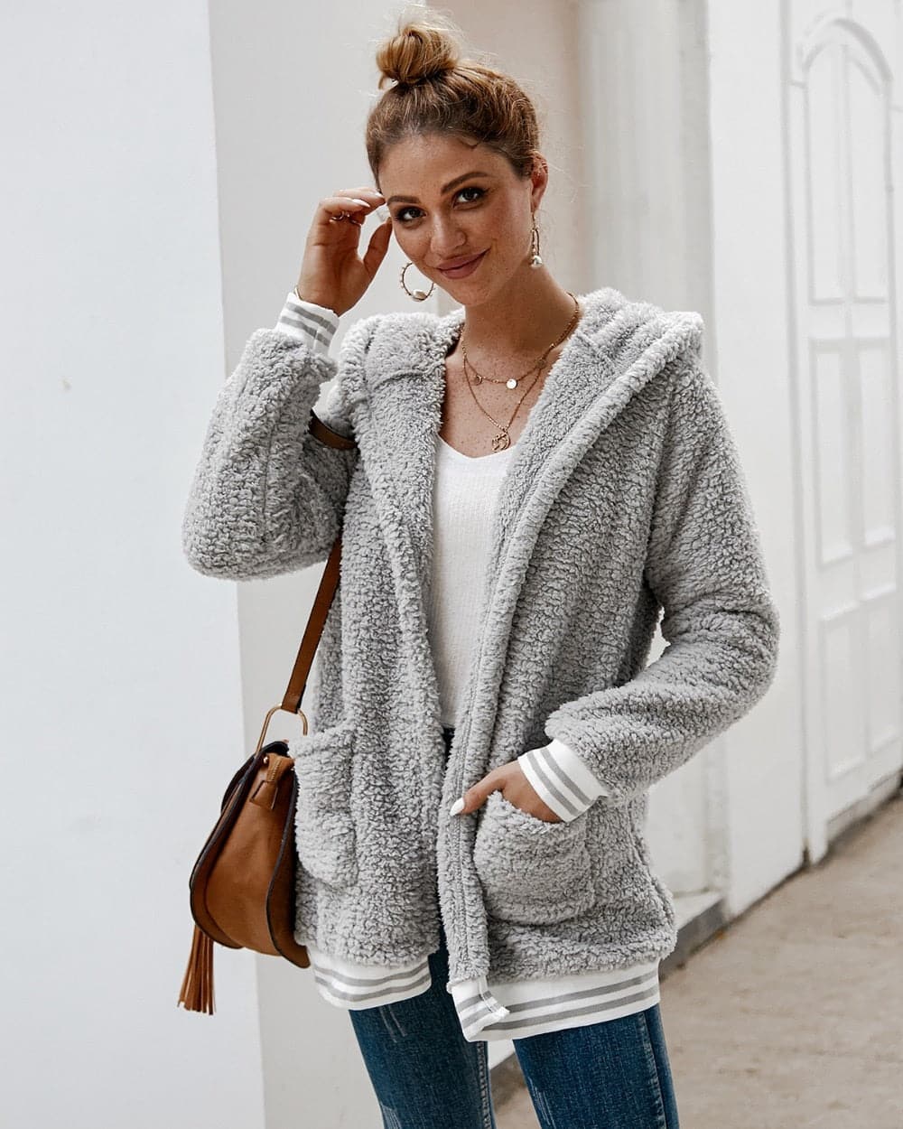 Dame Fleecejakke - Oversized Sherpa - Hette og Store Lommer - Myk og Varm