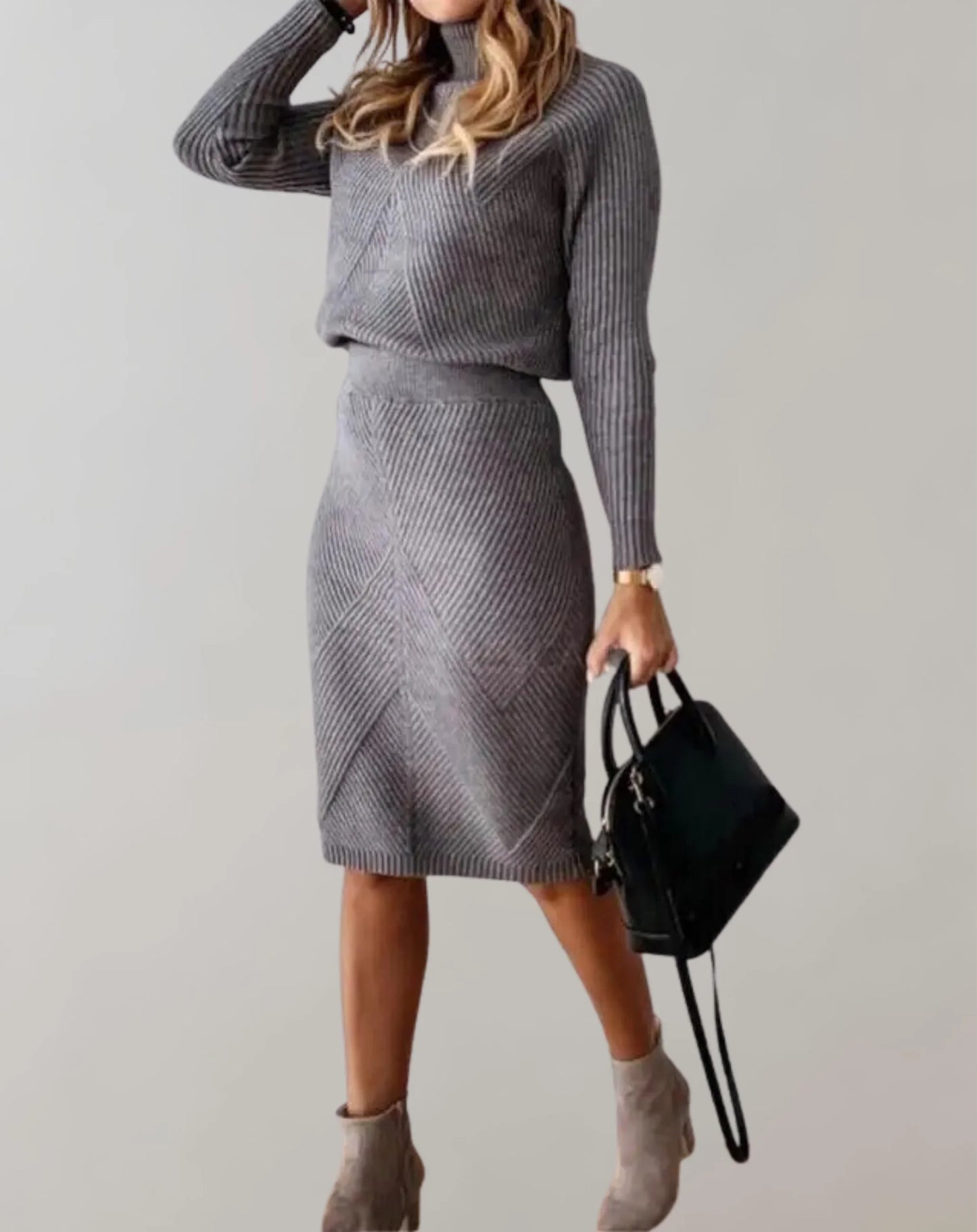 Women's Set – Ribbed Two-piece – Slim Fit – Turtleneck Sweater and Midi Skirt