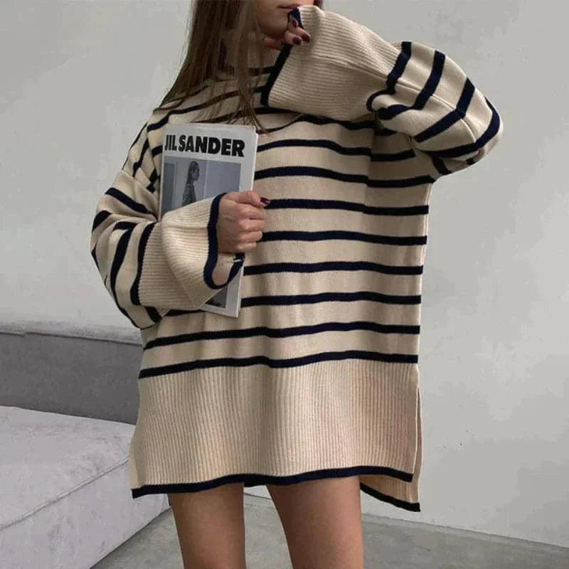 Dame Genser - Oversized Passform - Striper - Høy Hals - Myk og Varm Strikk