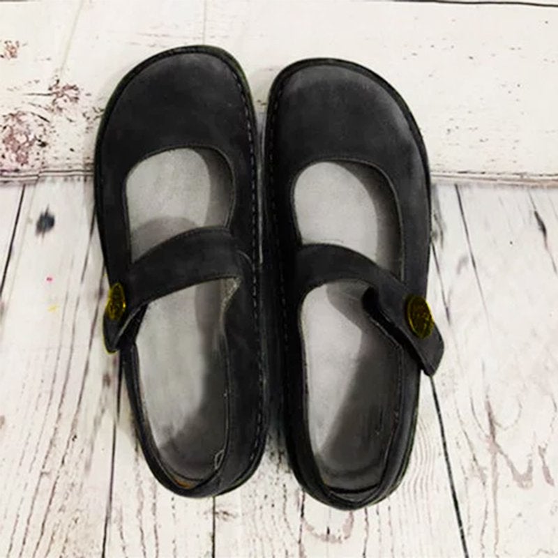 Women's Mary Jane Shoes – Round Toe – Adjustable Strap – Supportive Sole – Padded Interior