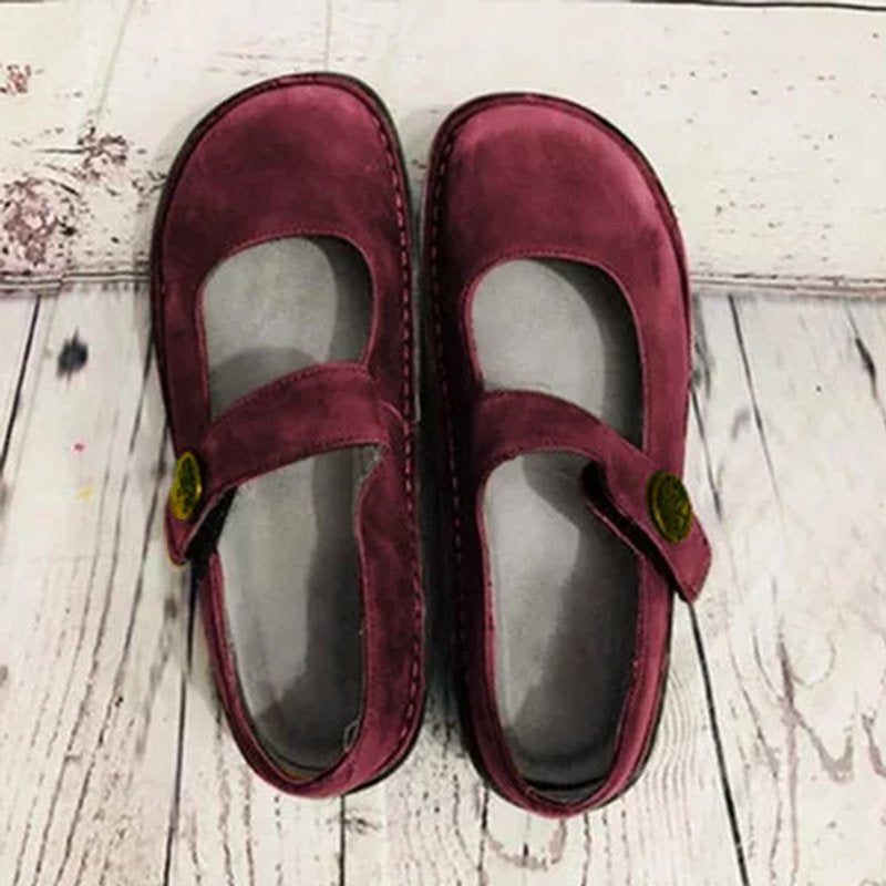 Women's Mary Jane Shoes – Round Toe – Adjustable Strap – Supportive Sole – Padded Interior