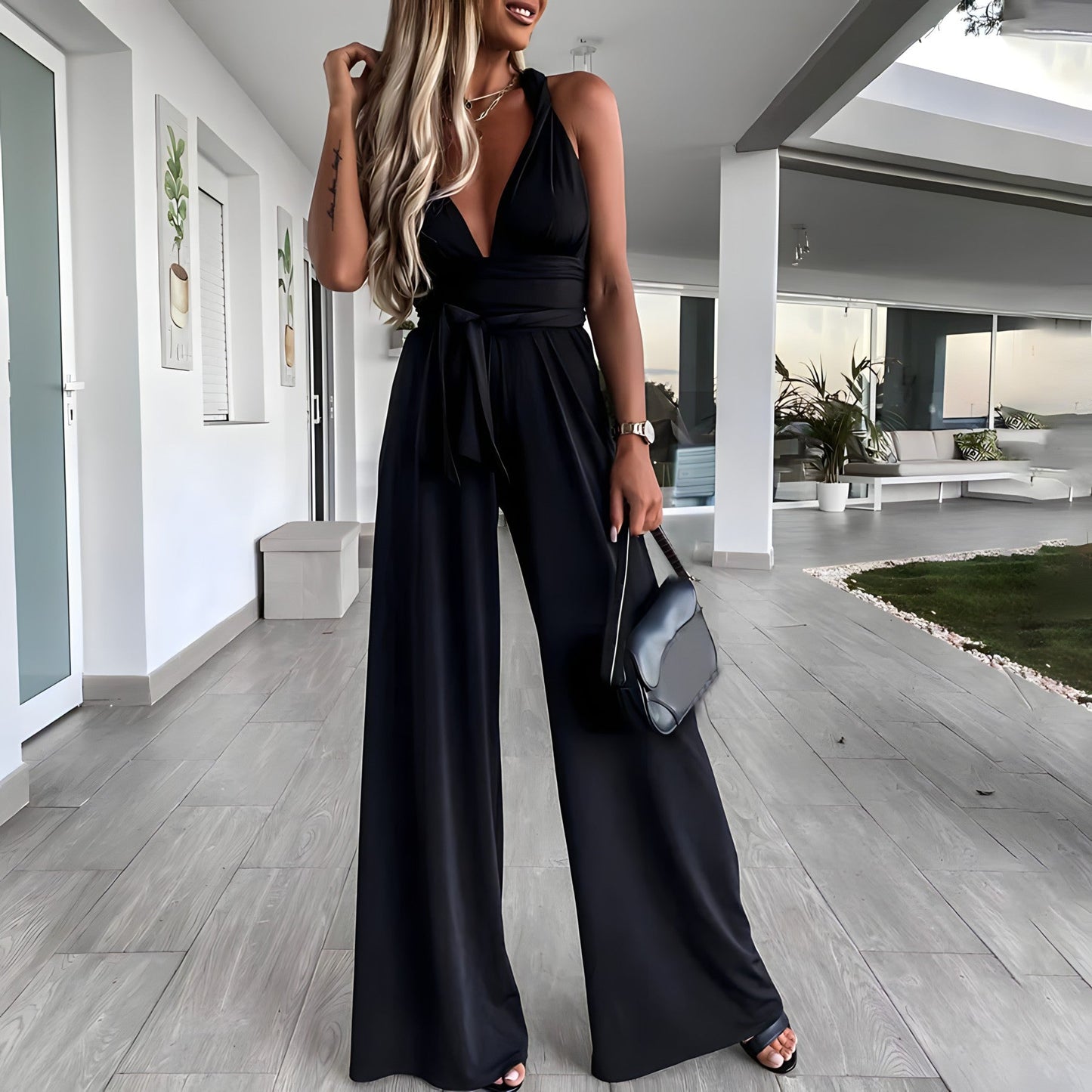 Women's Jumpsuit – Sleeveless – Deep V-neck – Wide Legs – Adjustable Waist – Airy Fabric