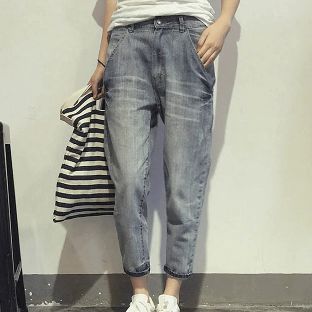 Women's Jeans – Cropped Length – Relaxed Slim Fit – Soft Denim with Zipper