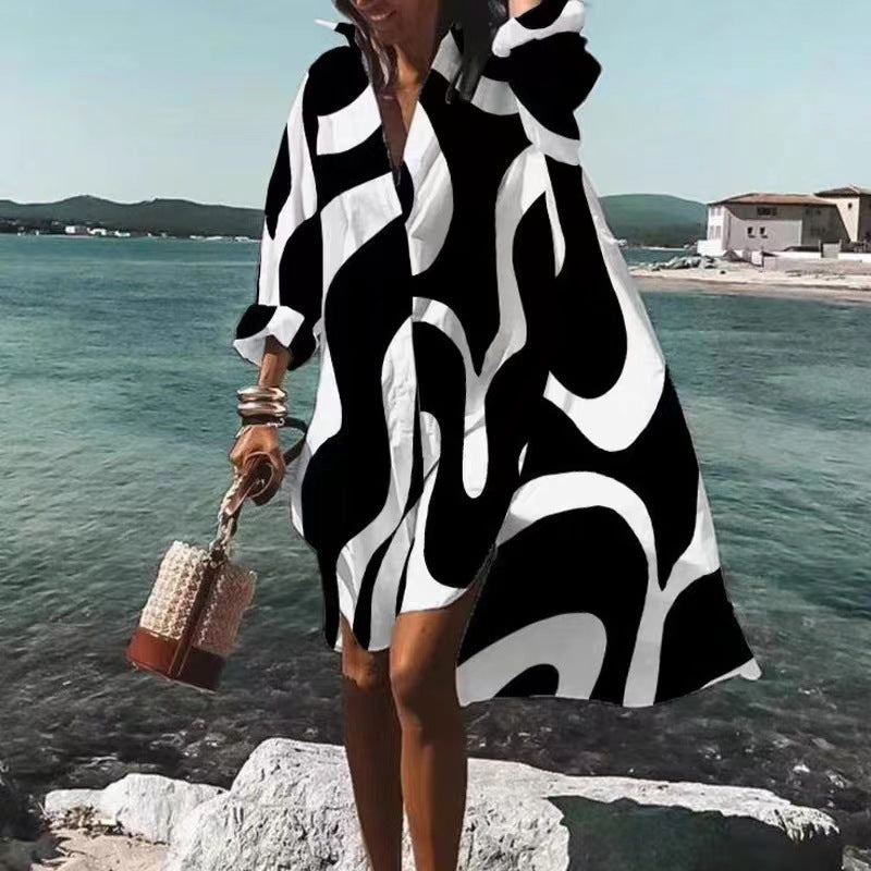 Women's Dress – V-neck – Relaxed Fit – Abstract Pattern – Breathable Fabric