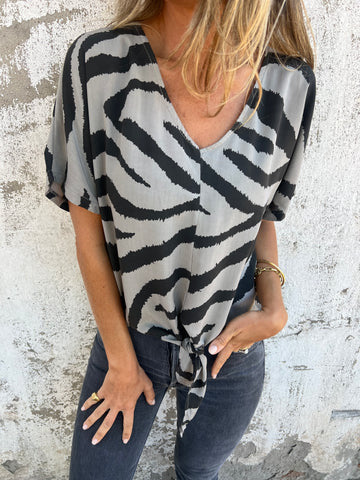 Women's Short Sleeve Top – Zebra Pattern – V-neck – Knot Detail – Relaxed Fit