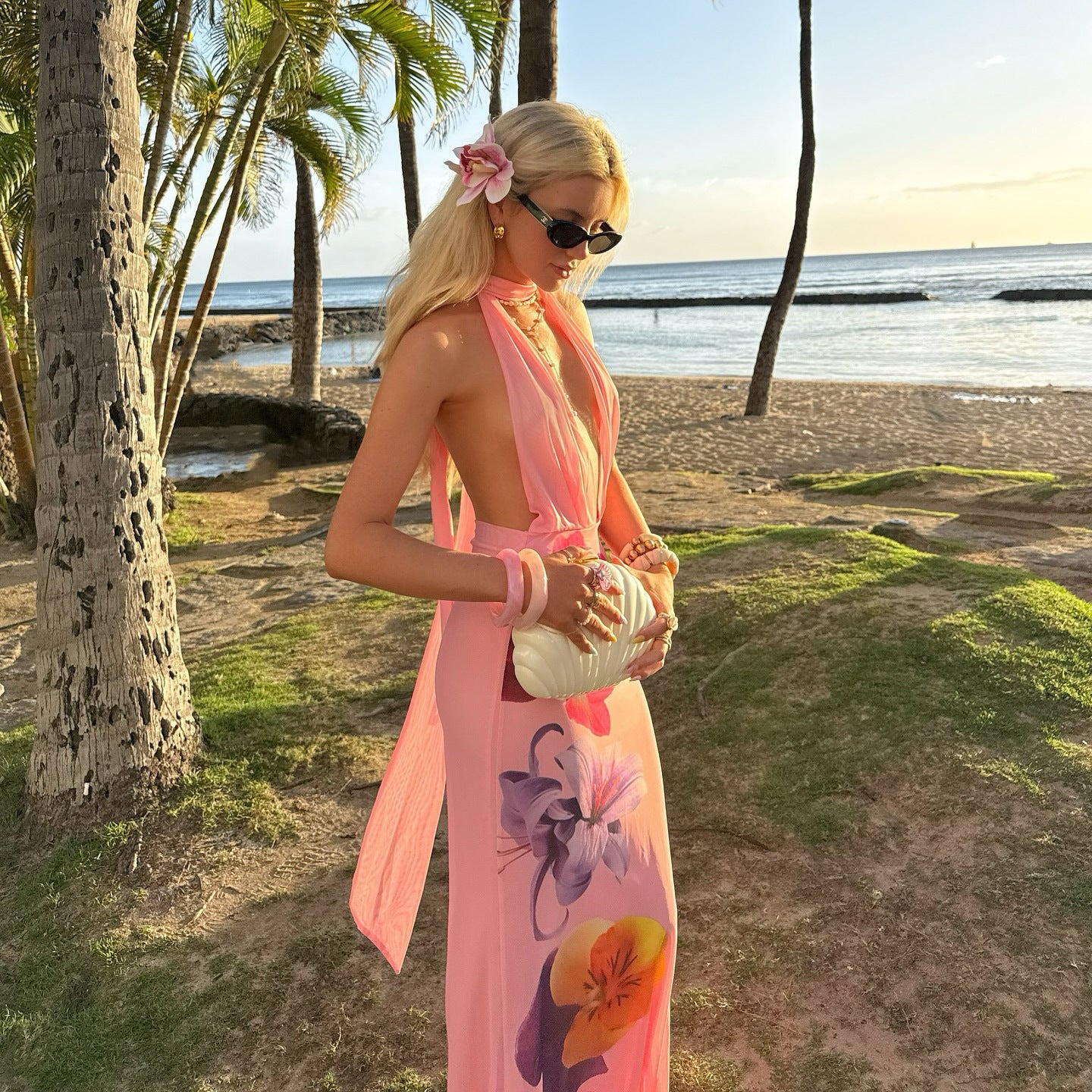 Dress Woman Maxi – Slim Fit – Halterneck – Deep V-neck – Floral Flowy Fabric