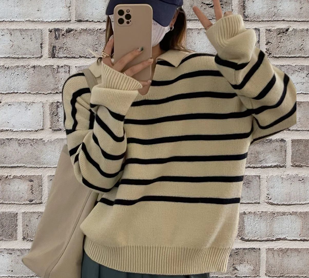 Women's Sweater – Relaxed Fit – Wool Blend – V-Neck – Striped Pattern – Long Sleeves