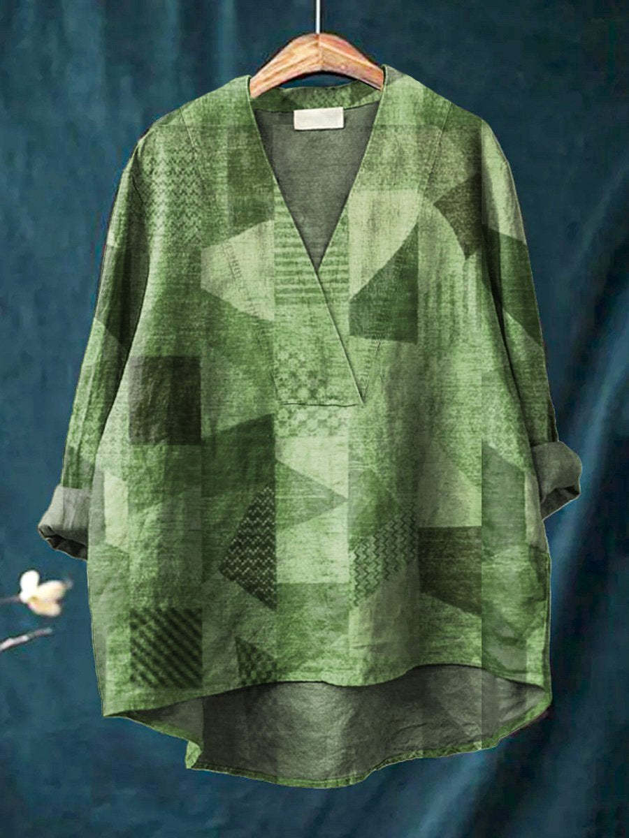Women's Shirt with Long Sleeves – Relaxed Fit – V-neck – Breathable Fabric – Digital Pattern