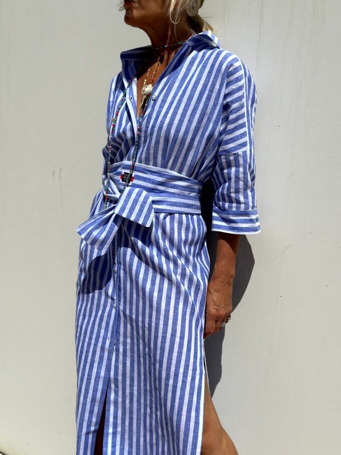 Women's Shirt Dress – Relaxed Fit – Geometric Pattern – Knee-Length – Button Front