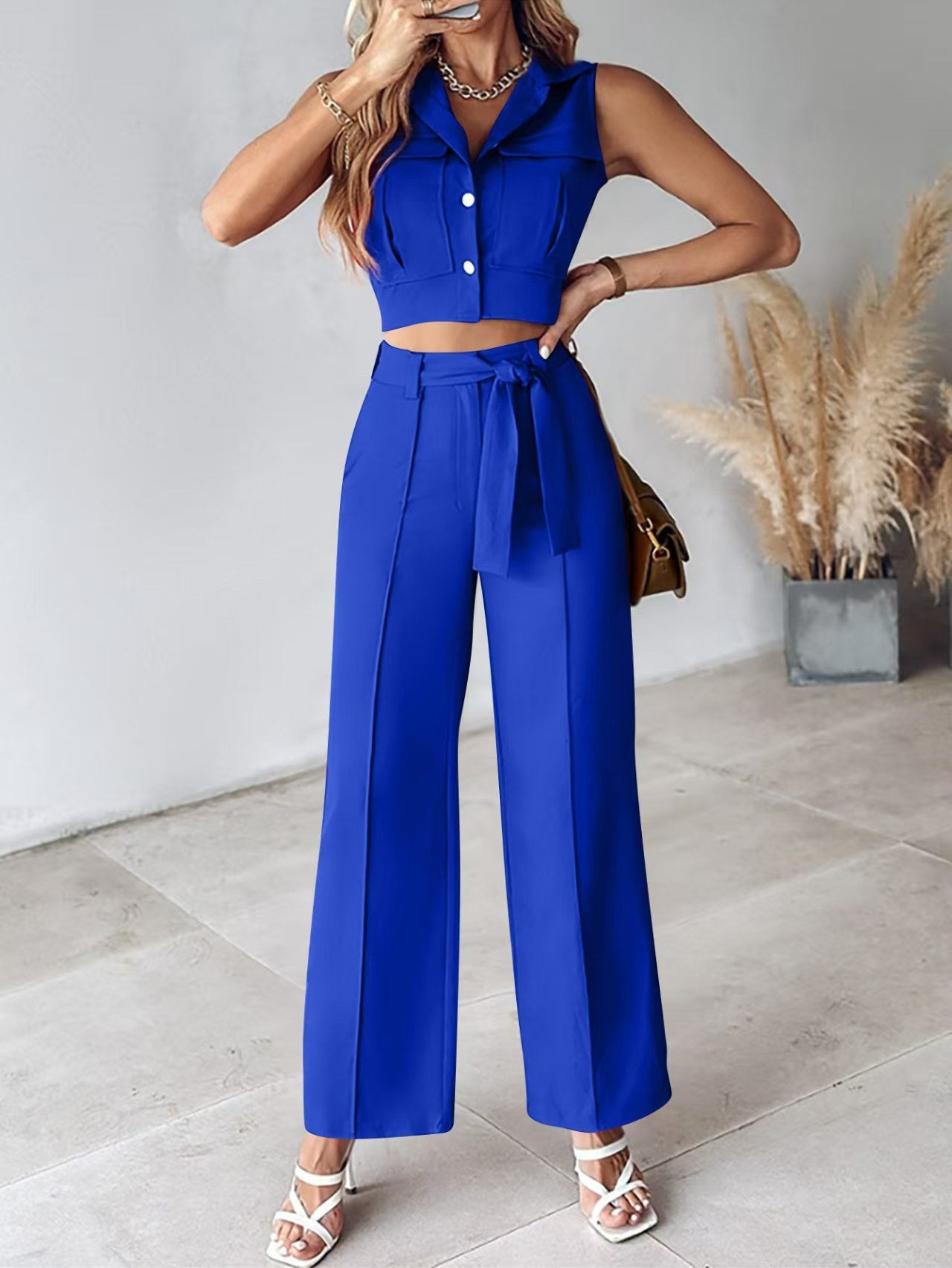 Women's Set with Sleeveless Crop Top – High Waist – Wide Pants – Belted Fit