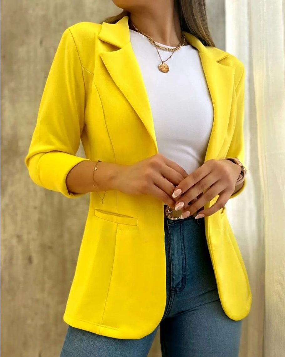 Women's Blazer – Tailored Fit – Structured Cut – Hip Length – Long Sleeves