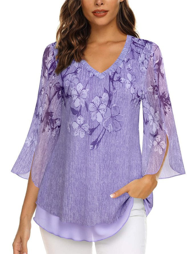Women's Blouse – Loose Fit – V-neck – Floral Print – Flowing 3/4 Sleeve