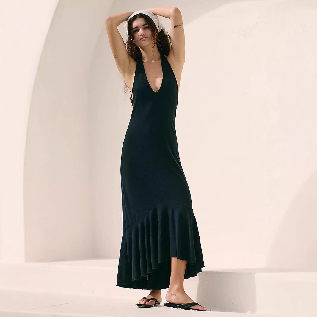 Kjole dame maxi – plissert chiffon – halterneck V-utringning – lett og elegant passform