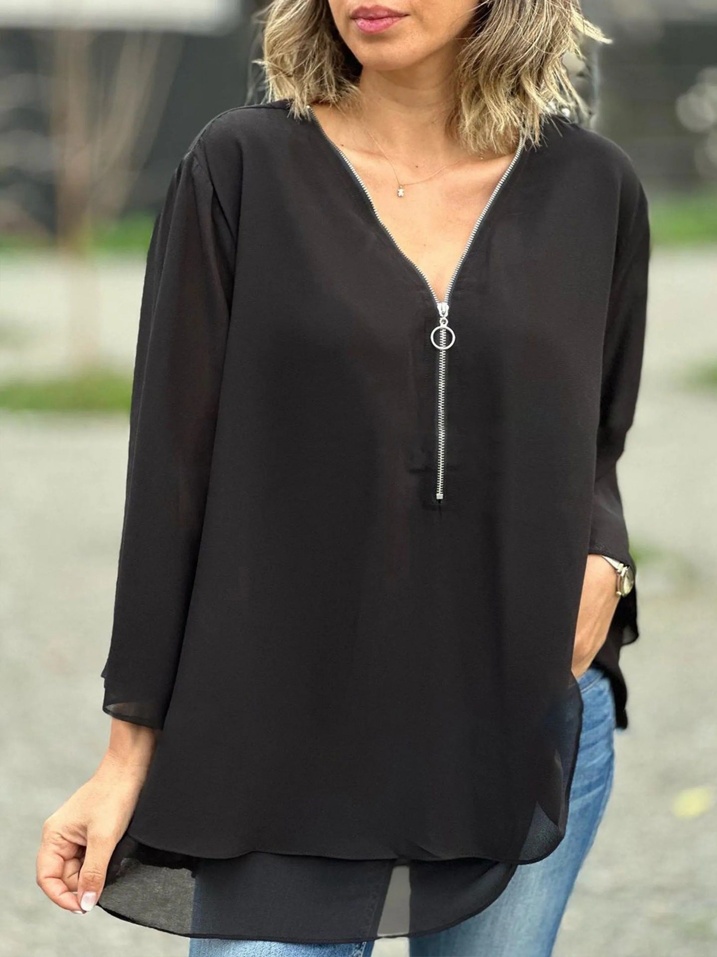 Women's Blouse – Chiffon – Loose Fit – V-neck with Zipper – 3/4 Sleeves – Layered Hem