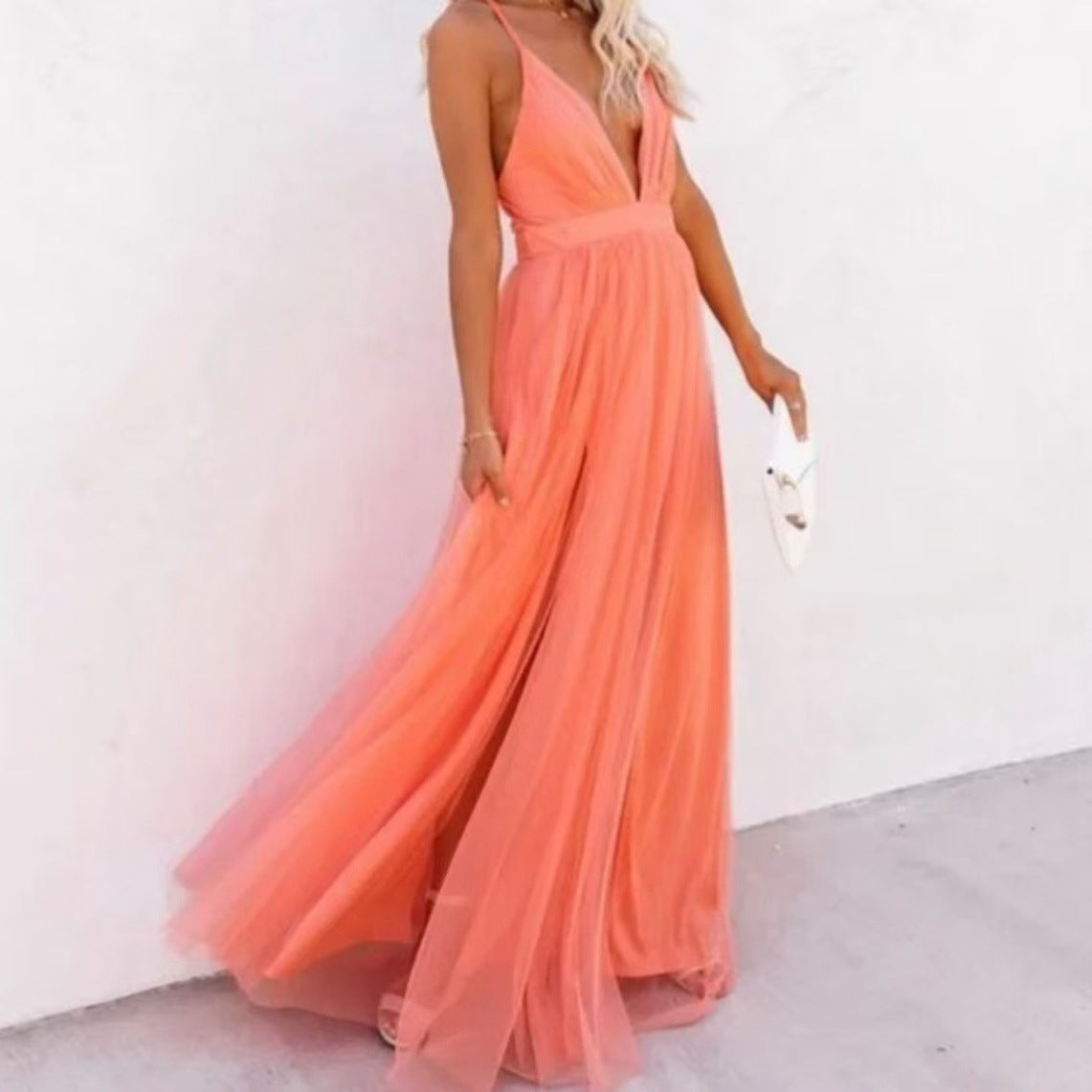 Women's Maxi Dress – Sleeveless – V-neck – Light Fabric – Fitted Waist – Elegant Fit