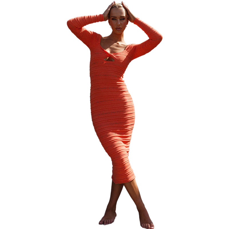 Women's Dress – Knitted – Tight Fit – Long – Cutout – Twisted Neck – Long Sleeves