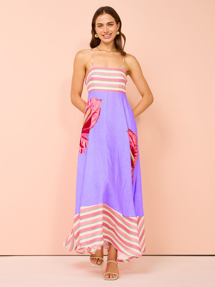 Women's midi dress – A-line fit – Smocked bodice – Spaghetti straps – Patterned