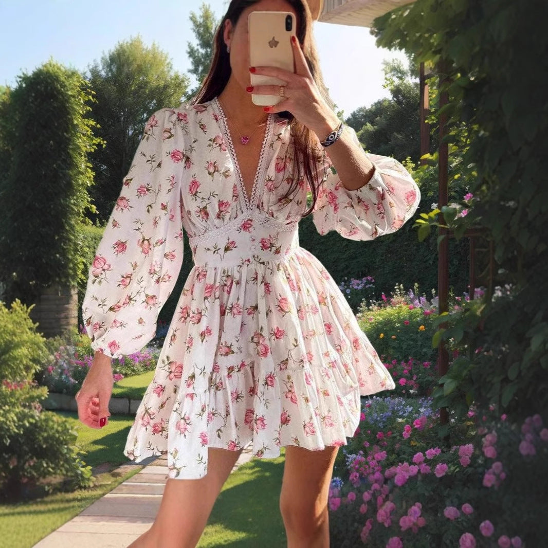 Dress woman – A-line fit – V-neck with lace trim – Long puff sleeves – Floral pattern – Mini length