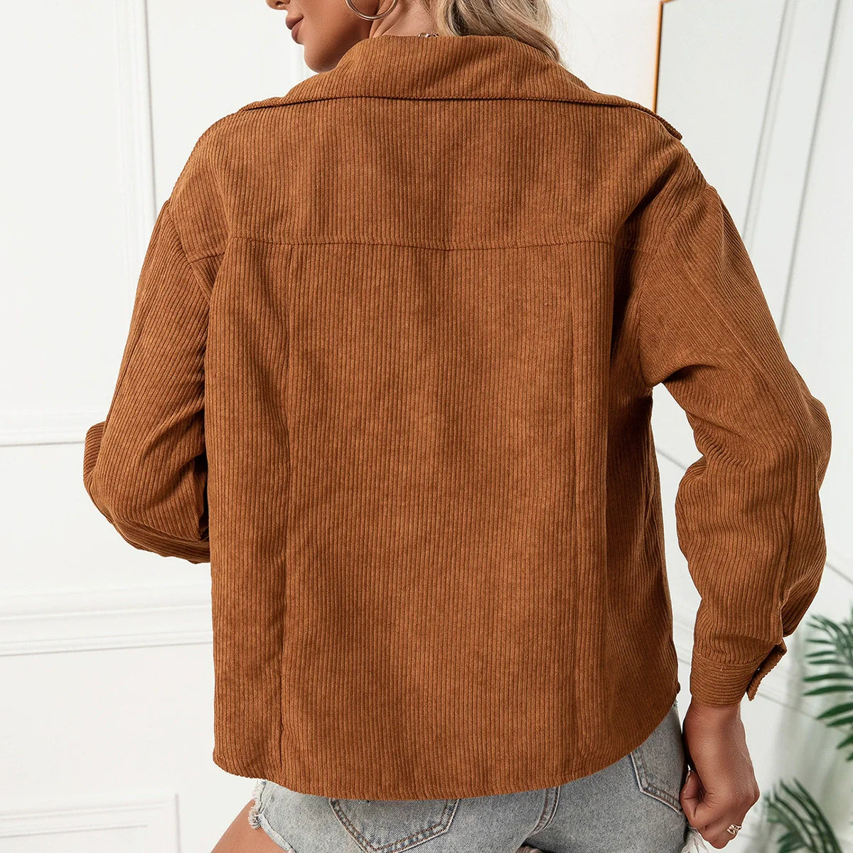 Women's Shirt Jacket – Corduroy – Relaxed Fit – Single Breasted – Patch Pockets