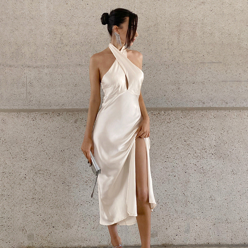 Dress woman – satin – slim fit – mermaid cut – halterneck with keyhole