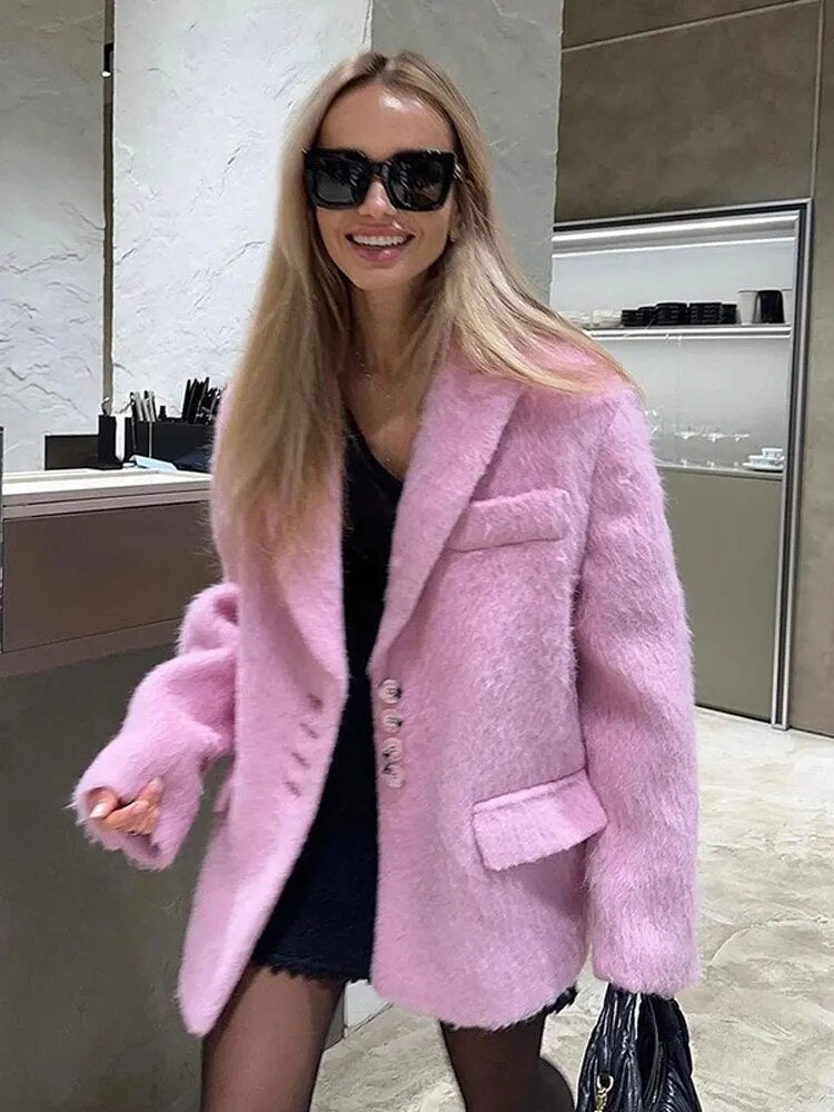 Dame Kåpe - Oversized Fluffy Design - Notch Krage - Knappelukking - Flapplommer