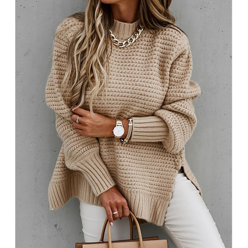 Women's Knitted Sweater - Oversized Fit - Soft and Warm - Round Neck - Long Sleeves