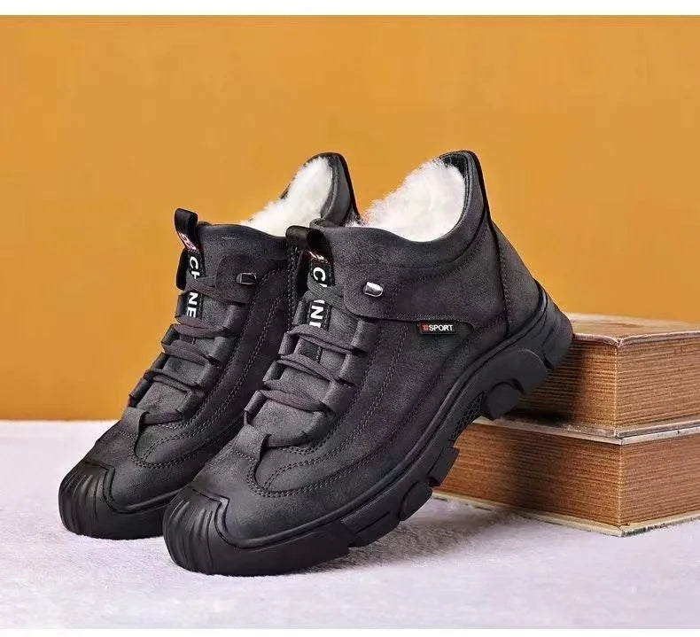 Men's Shoes - Winter Boots with Lined Interior - Non-Slip Rubber Sole - Lace-Up Comfort