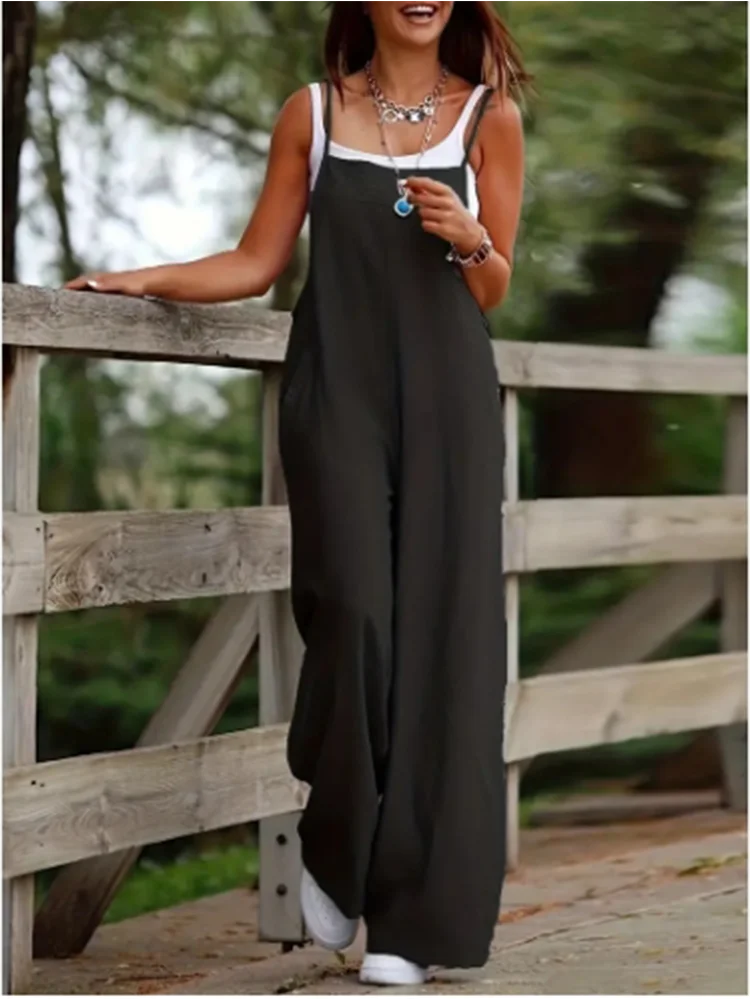 Women's Jumpsuit – Relaxed Fit – Natural Fibers – Sleeveless Overall Model