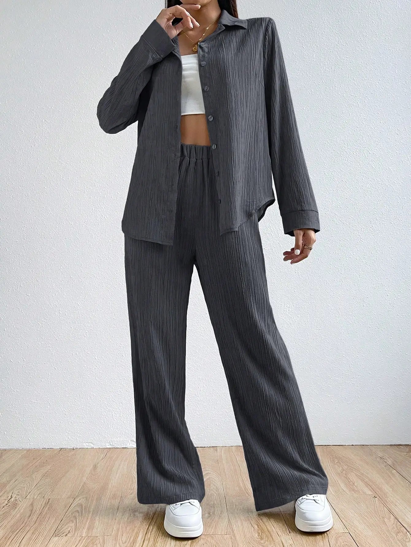 Women's Pantsuit – Relaxed Fit – Breathable Fabric – Shirt and Wide Trousers
