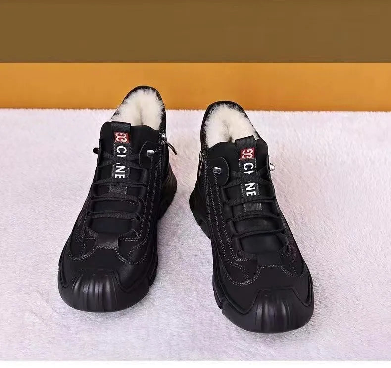 Men's Shoes - Winter Boots with Lined Interior - Non-Slip Rubber Sole - Lace-Up Comfort